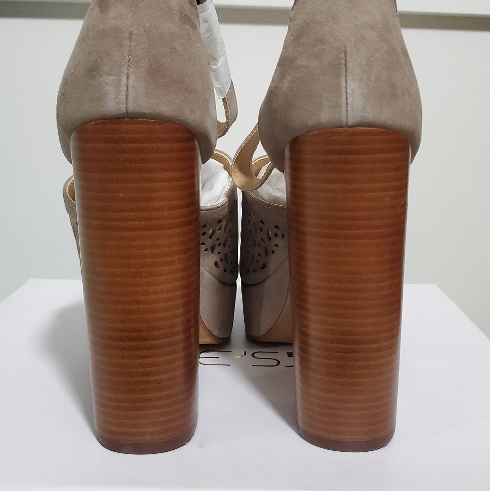 NWT! Joe's Jeans Lorne platform sandals - Picture 9 of 11
